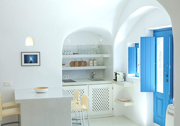 crown of fira santorini cave house kitchen 2