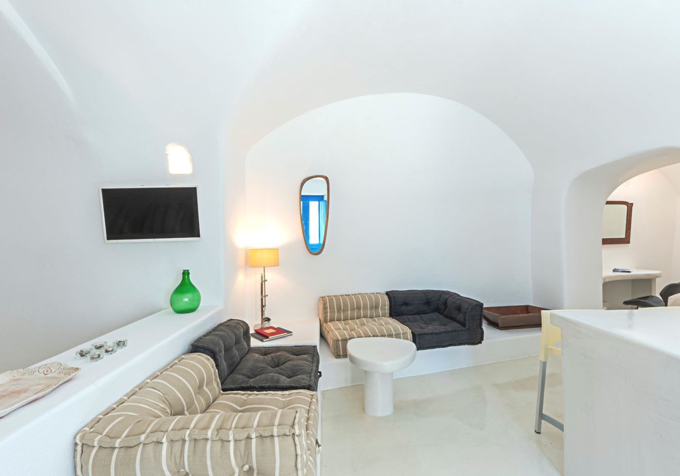crown of fira santorini cave house living room 7